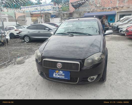 FIAT STRADA 1.8 MPI SPORTING CE 8V FLEX 2P MANUAL FIAT STRADA 1.8 MPI SPORTING CE 8V FLEX 2P MANUAL